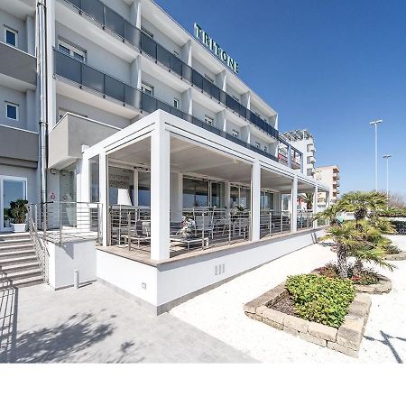 Hotel Tritone سينِغاليا المظهر الخارجي الصورة