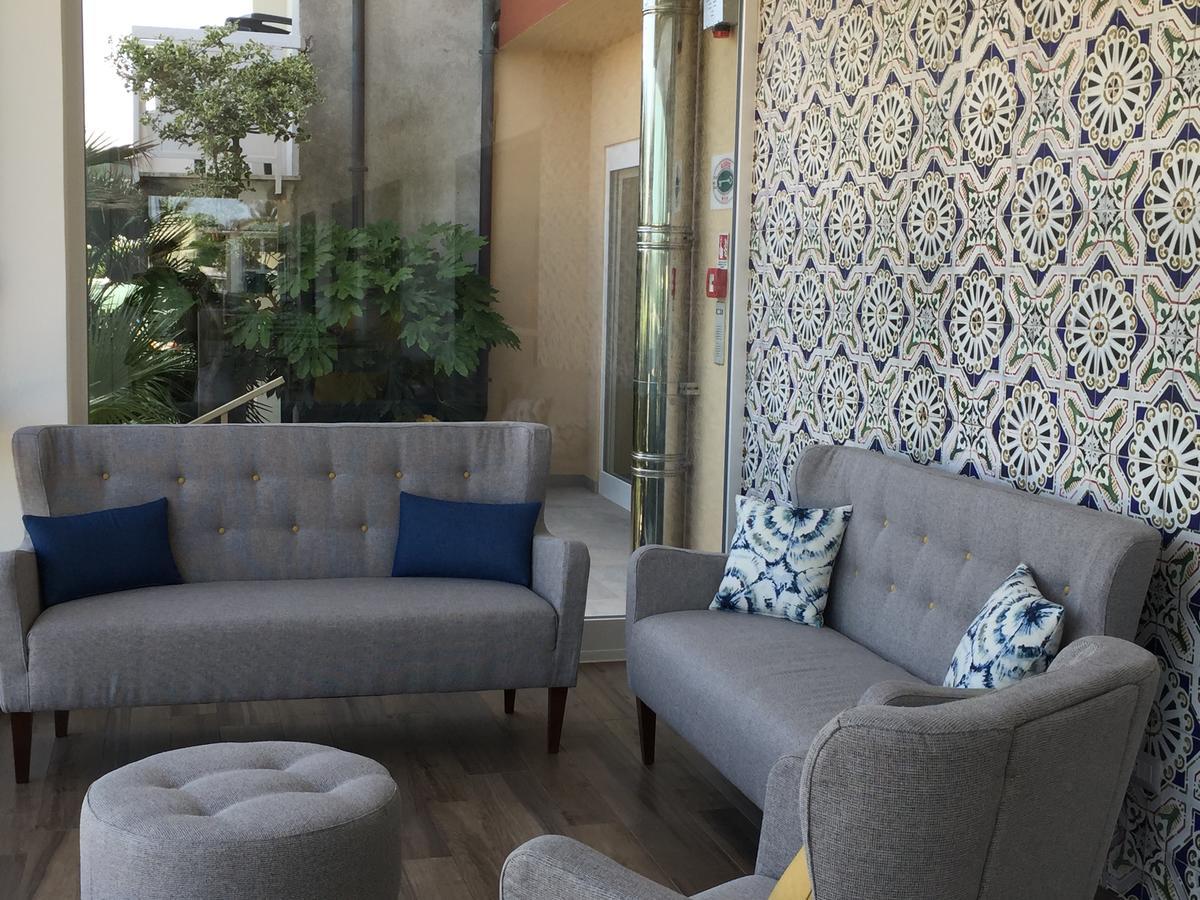 Hotel Tritone سينِغاليا المظهر الخارجي الصورة