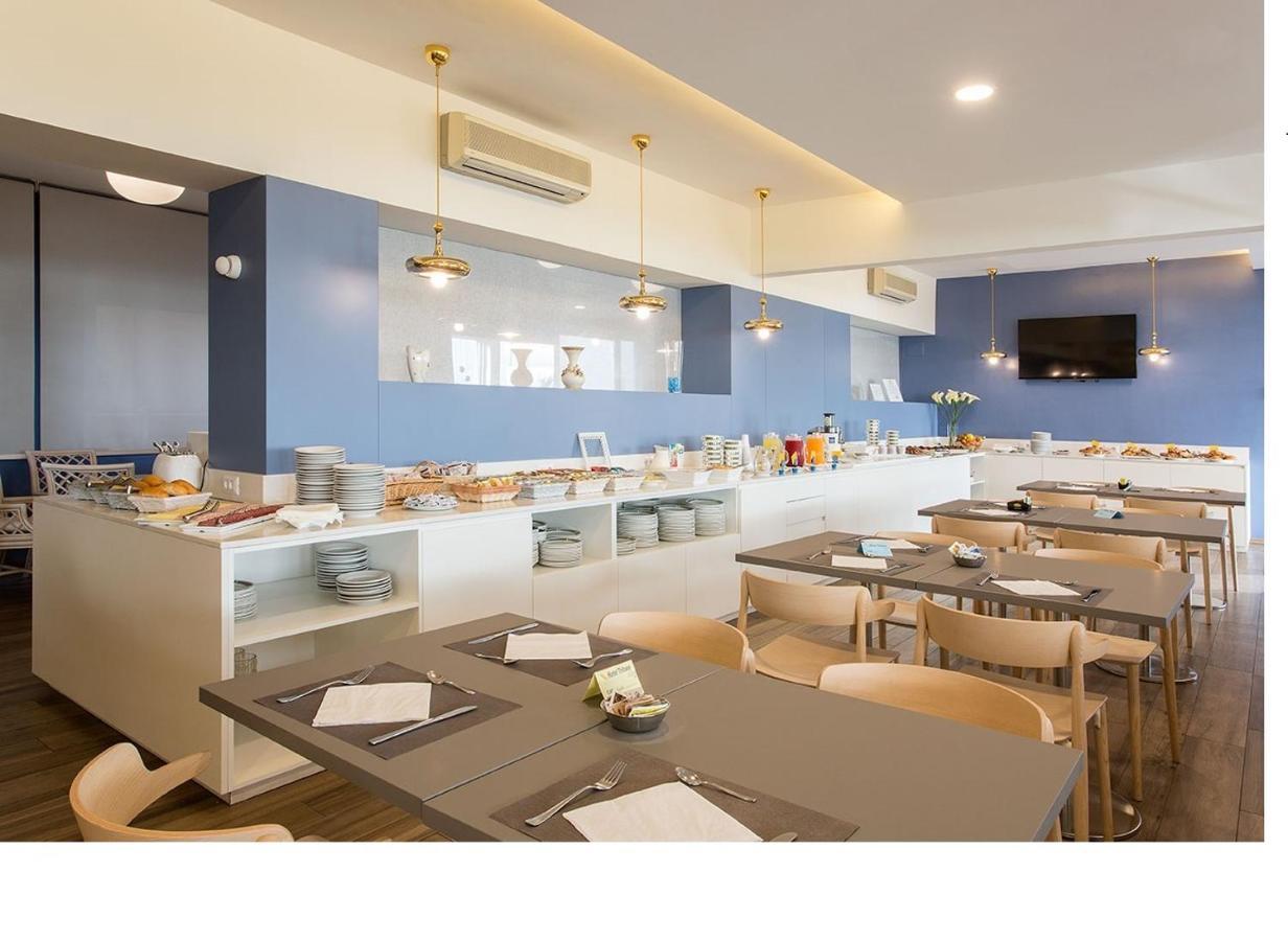 Hotel Tritone سينِغاليا المظهر الخارجي الصورة
